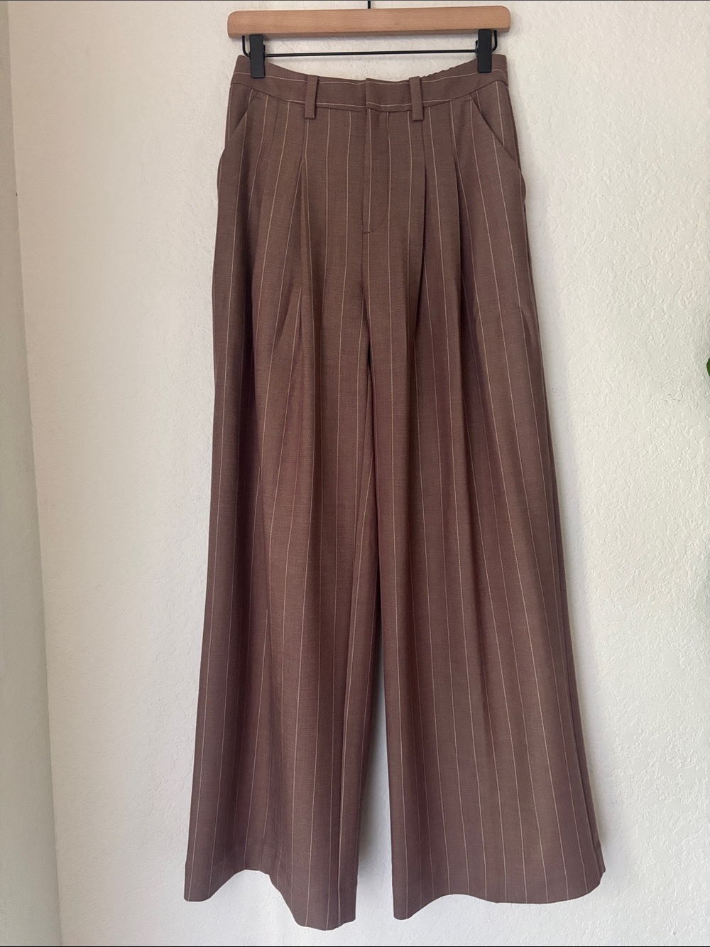 Anthropologie Maeve AveryWide-Leg Pinstripe brown/ ivory pant size XS